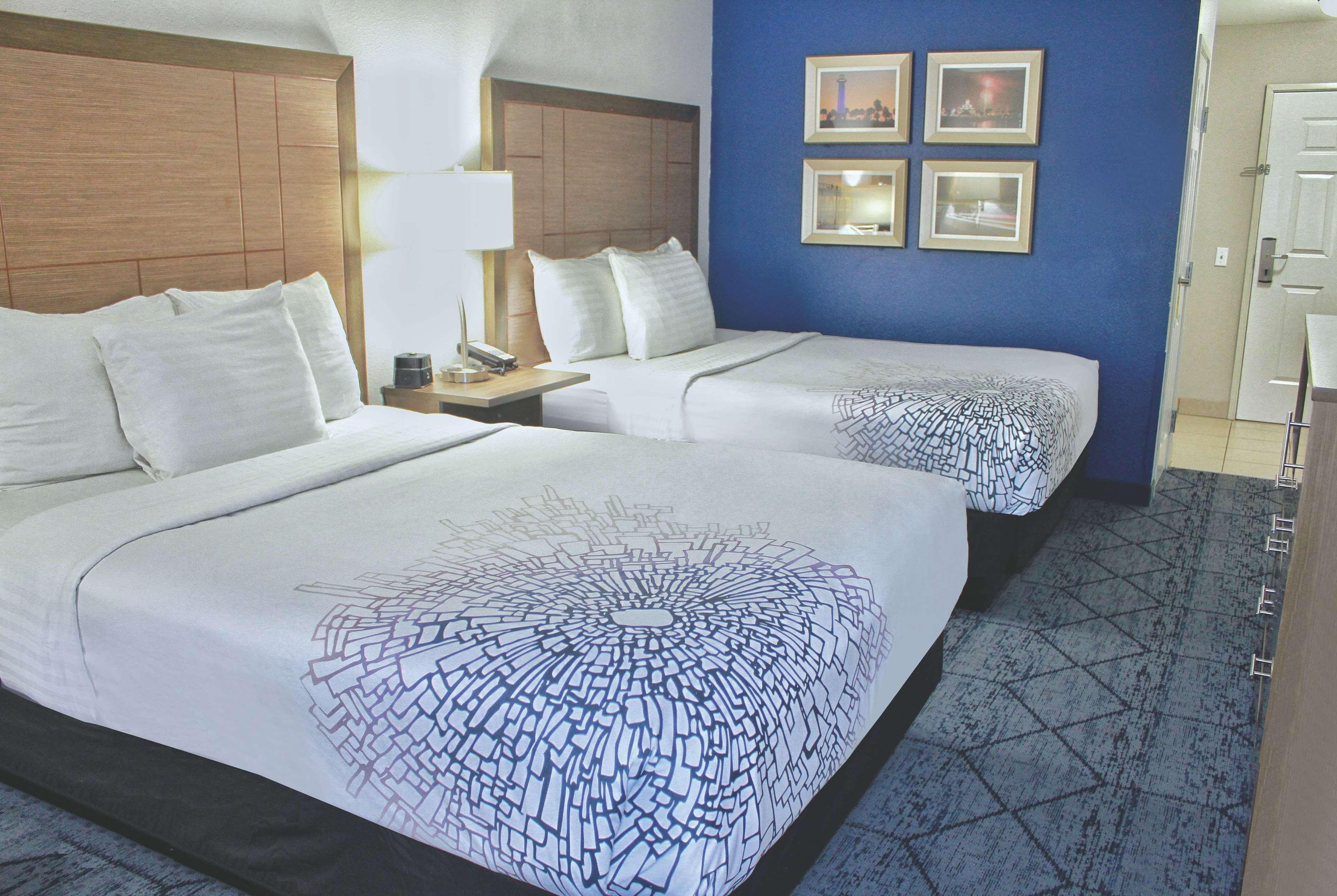 La Quinta By Wyndham Ne Long Beach/Cypress Hawaiian Gardens Eksteriør bilde