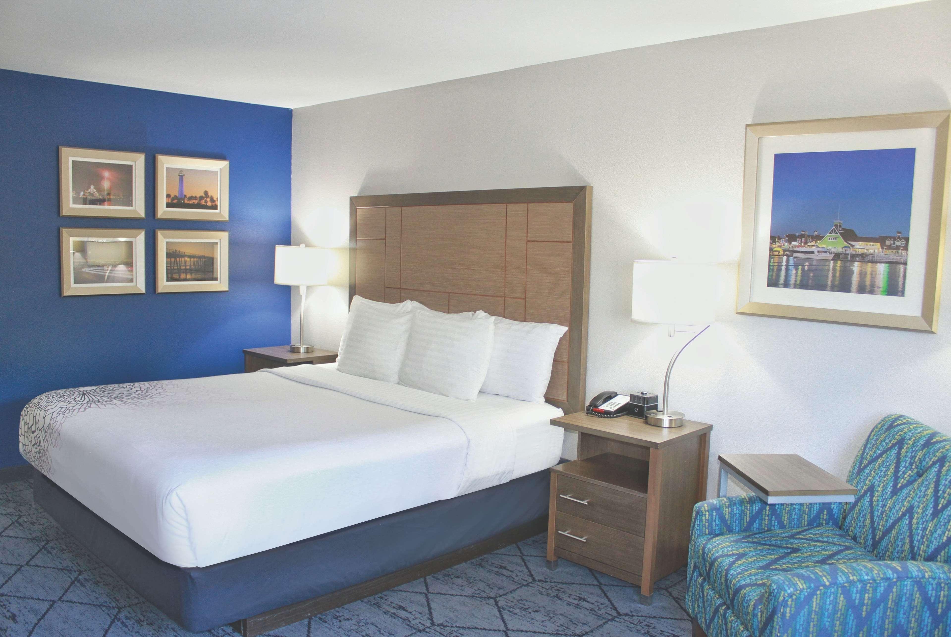 La Quinta By Wyndham Ne Long Beach/Cypress Hawaiian Gardens Eksteriør bilde